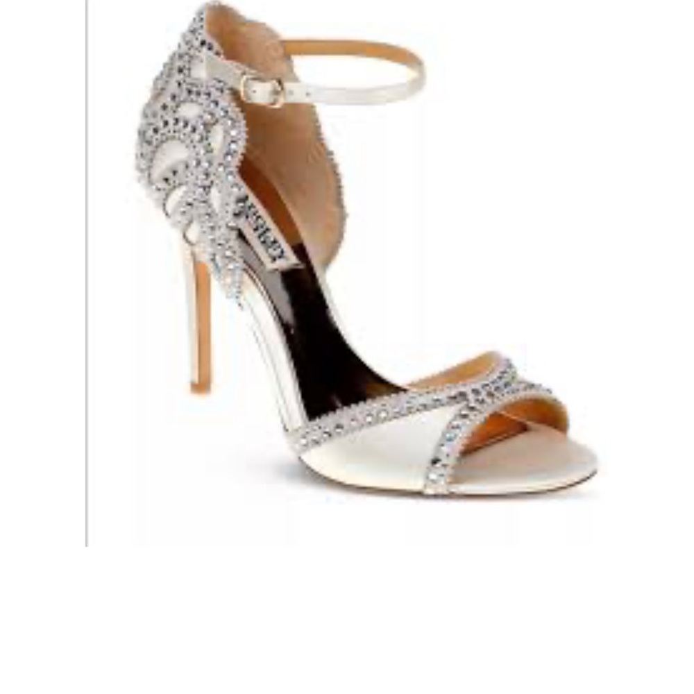 Badgely Mishka Bridal Shoes! Excellent condition